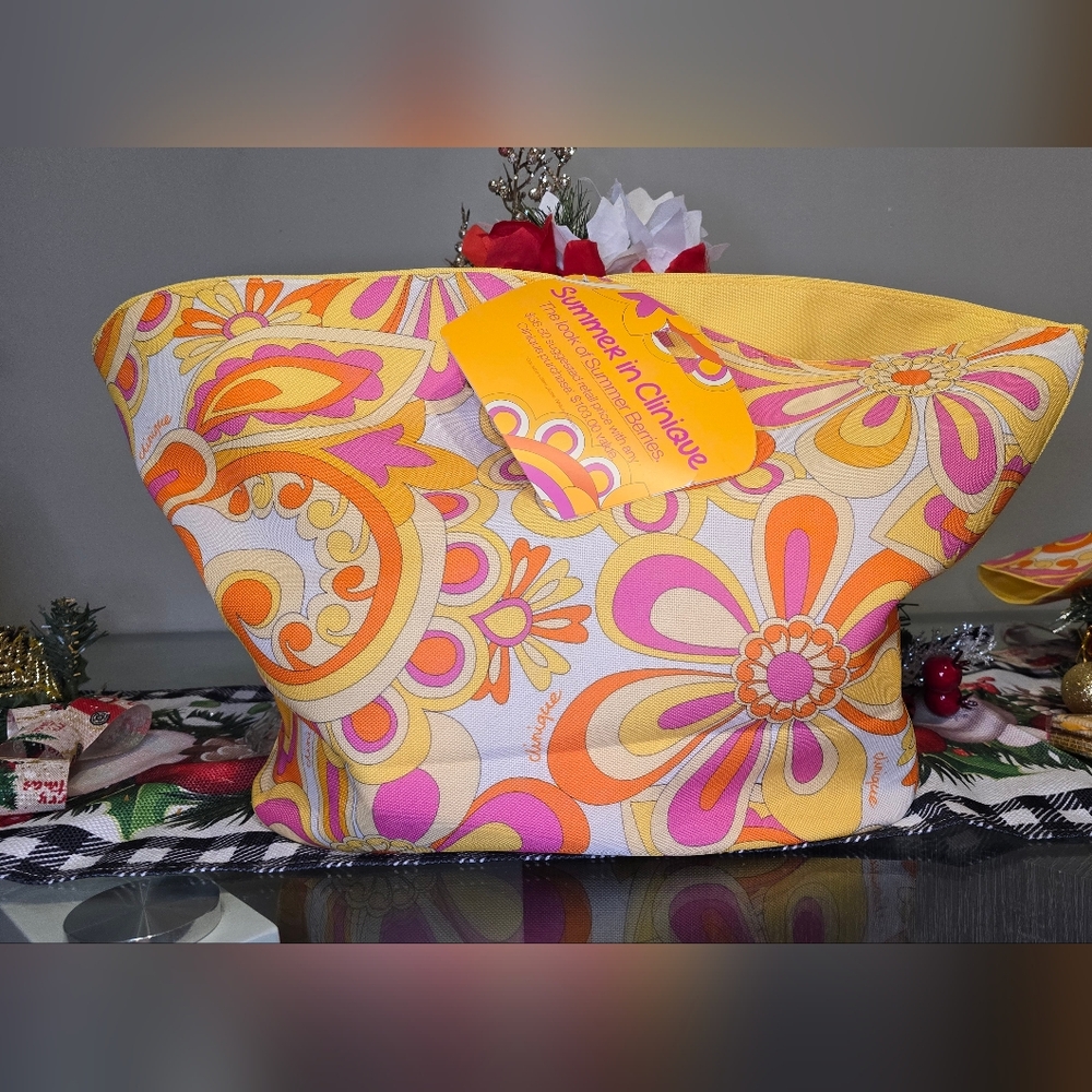 Clinique Summer in Clinique Large Tote bag